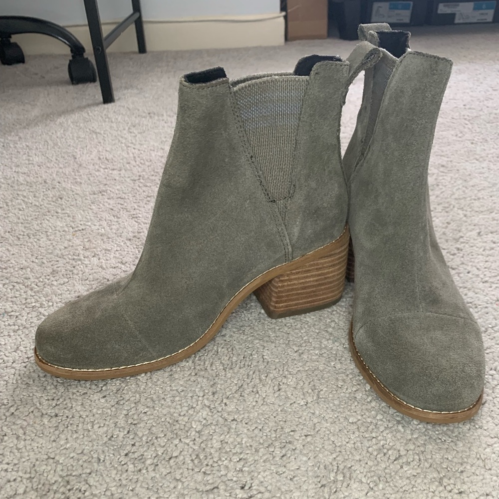 Toms heeled boots!